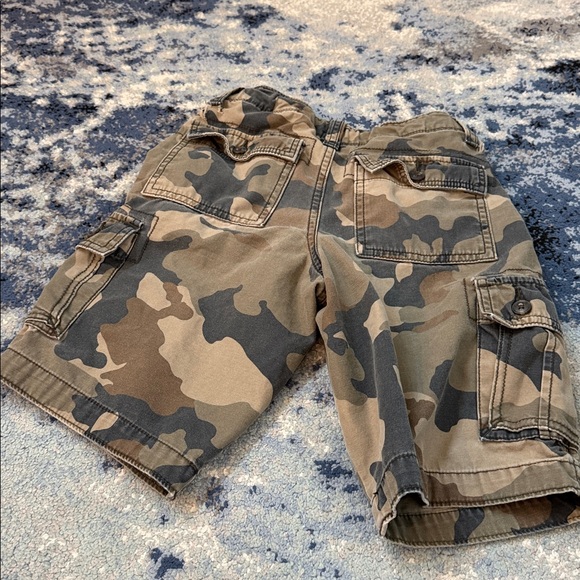 Arizona Jean Company Tan and Black Cargo Shorts - Picture 3 of 3